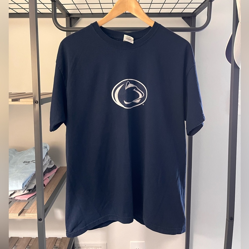 Mens Size L T-shirt